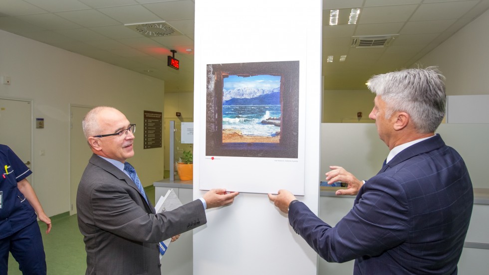 Fotografije natječaja „Volim svoju županiju“ donirane Općoj bolnici Zadar