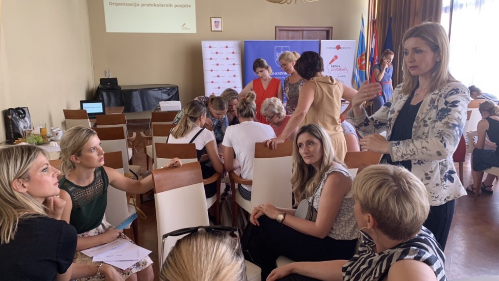 Škola protokola stigla u Šibenik