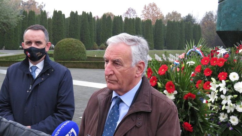 Izaslanstvo Hrvatske zajednice županija položilo vijence za žrtve Vukovara