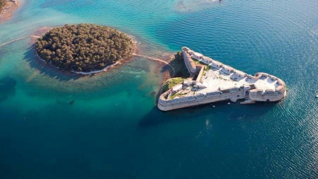 Šibensko-kninska županija od države na korištenje dobila otočić Školjić u kanalu sv. Ante