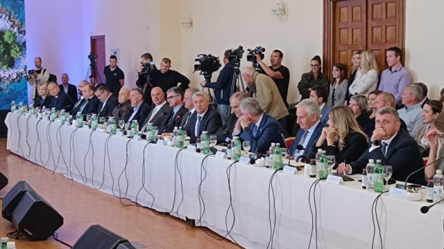 U Zadru održana sjednica Otočkog vijeća: Spremna EU financijska omotnica za otoke vrijedna 150 milijuna eura