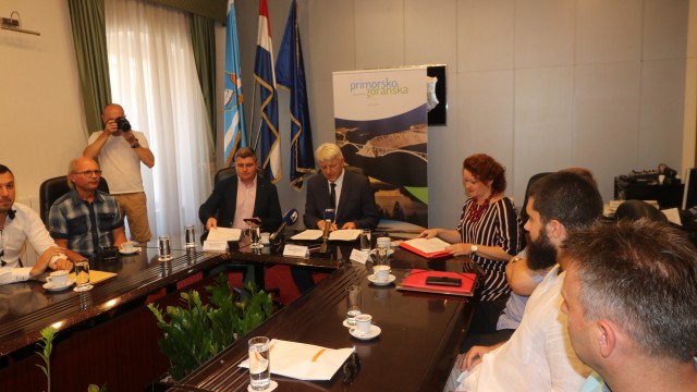 Primorsko-goranska županija: Uručeni ugovori o bespovratnim sredstvima iz Programa provedbe mjera Ruralnog razvoja